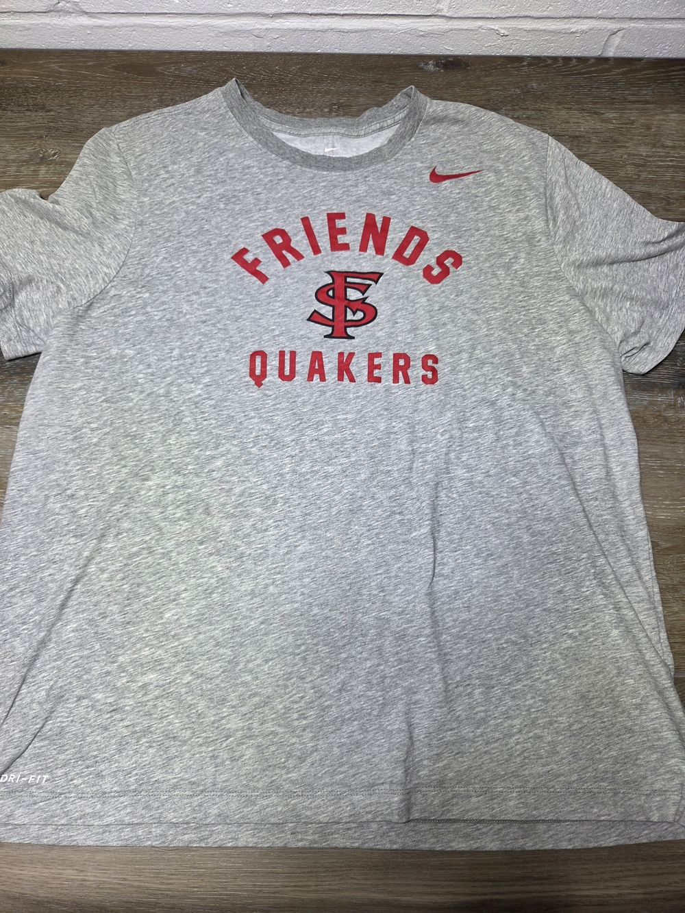 Nike Dri-FIT Friends University Quakers T-Shirt Men's 2XL Gray